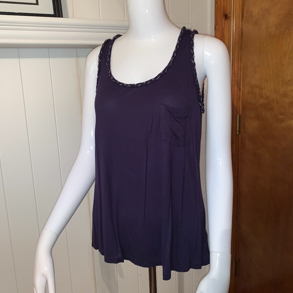 Forever 21 Navy Tank Top with Silver chain accent